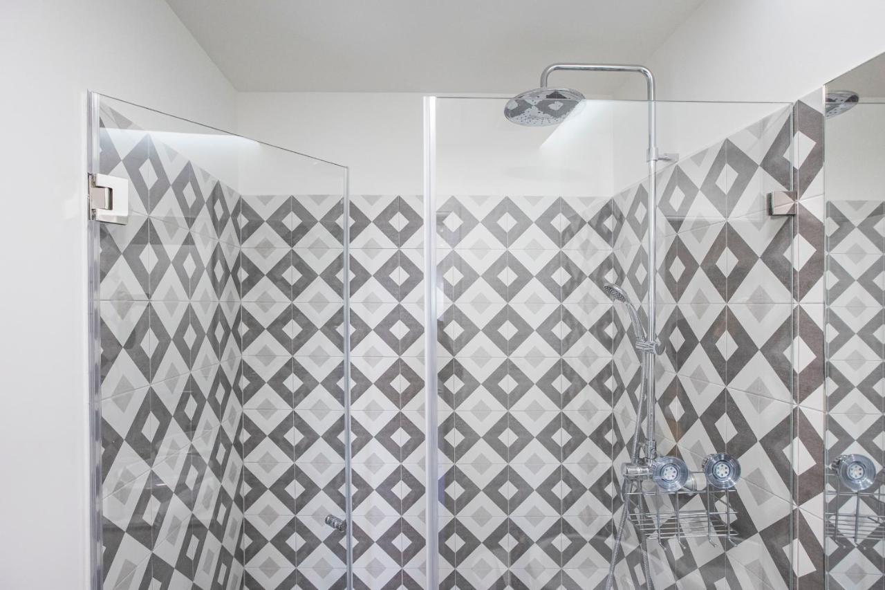 Homely Studio W/ Ac Near Marques By Lovelystay Porto Ngoại thất bức ảnh