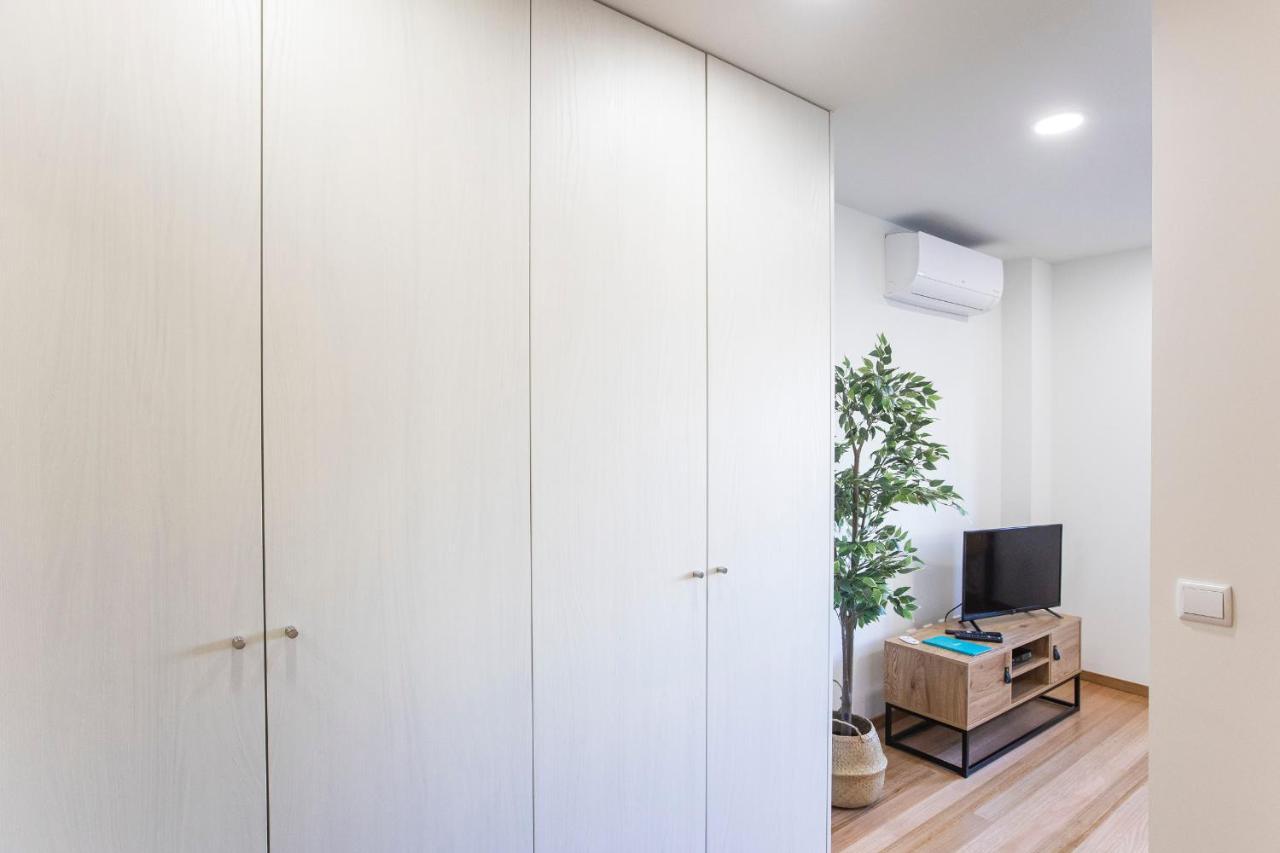 Homely Studio W/ Ac Near Marques By Lovelystay Porto Ngoại thất bức ảnh