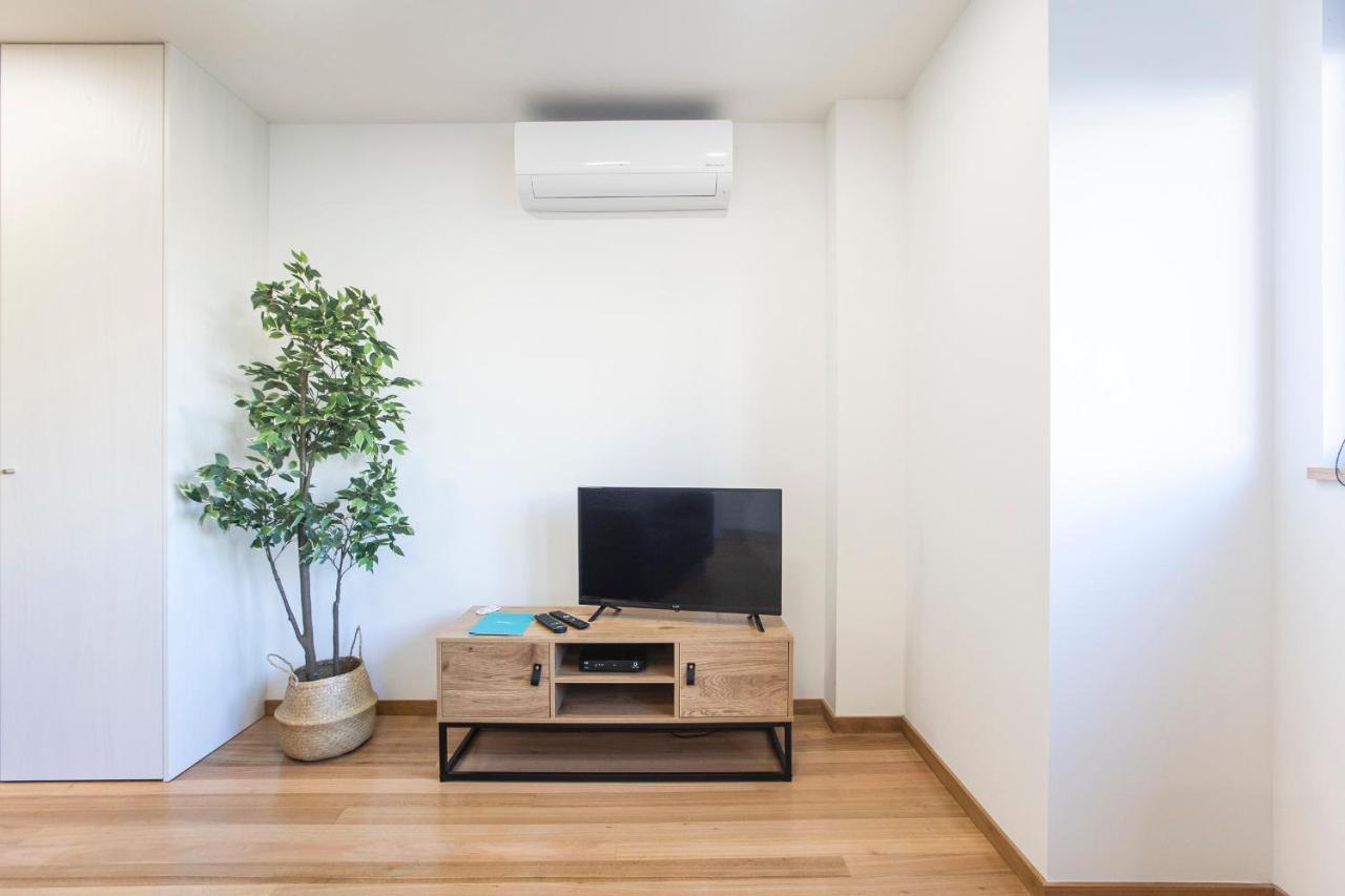 Homely Studio W/ Ac Near Marques By Lovelystay Porto Ngoại thất bức ảnh